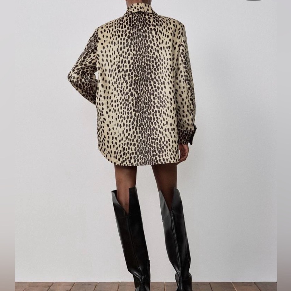 Zara Women's Black and Cream Animal Print Teddy Jacket - Picture 4 of 8